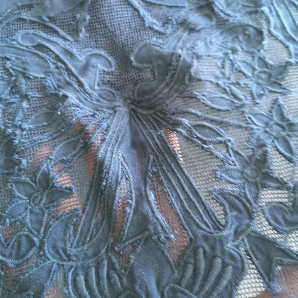 French Collection Top - Picture 3 of 9